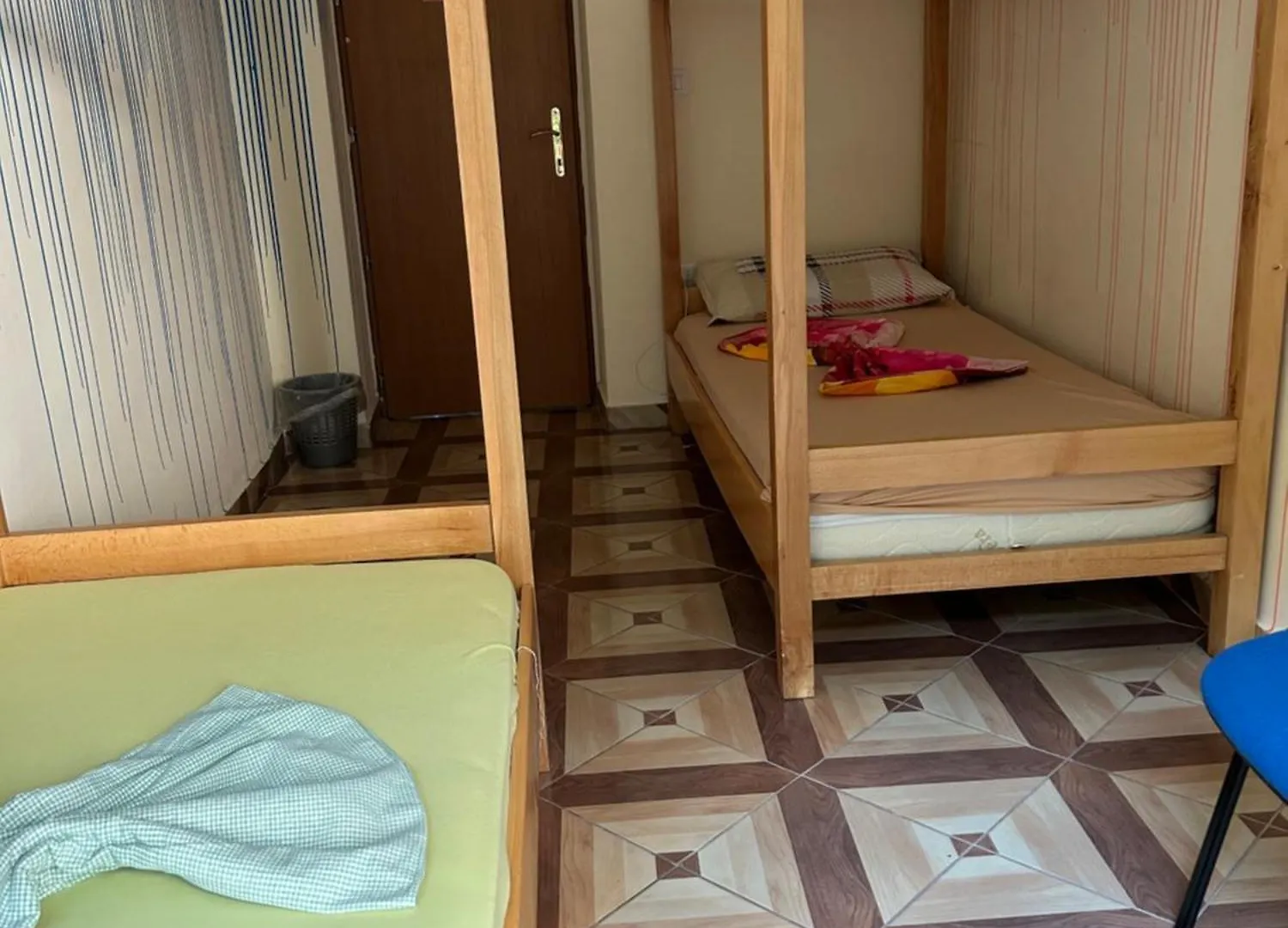 The Secret Garden Inn Hostel ティラナ