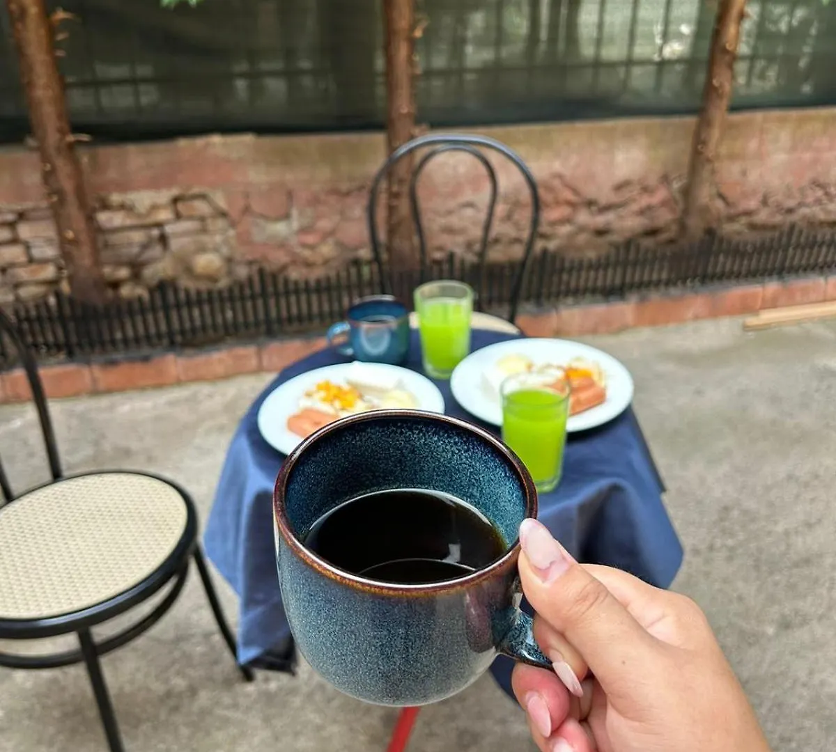 The Secret Garden Inn Hostel ティラナ