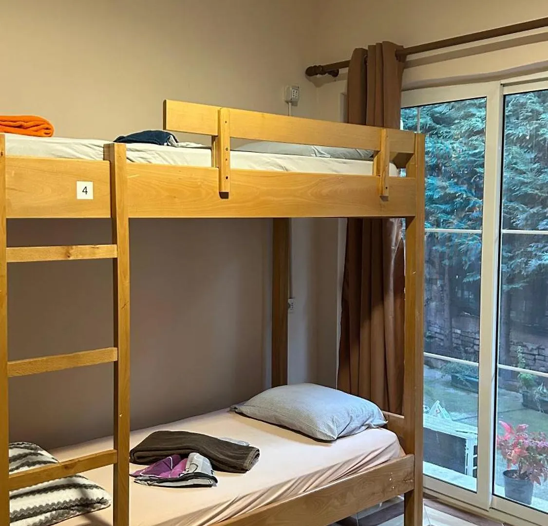The Secret Garden Inn Hostel ティラナ 0*,  アルバニア